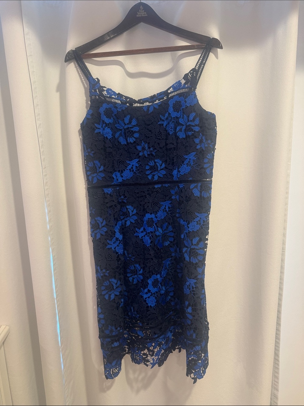 T Tahari Black & Blue Floral Lace Midi Dress